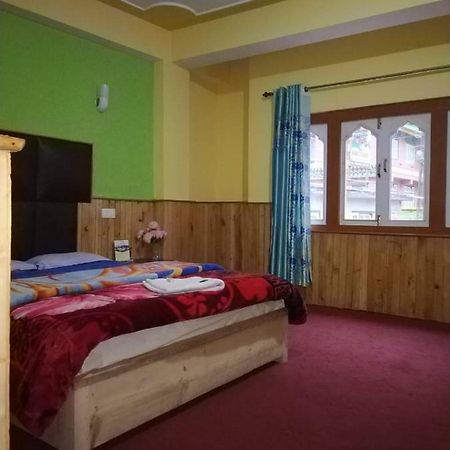 Delight Royal Lachen Buitenkant foto