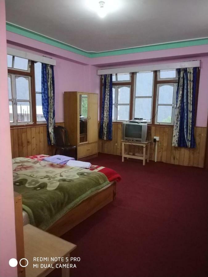 Delight Royal Lachen Buitenkant foto