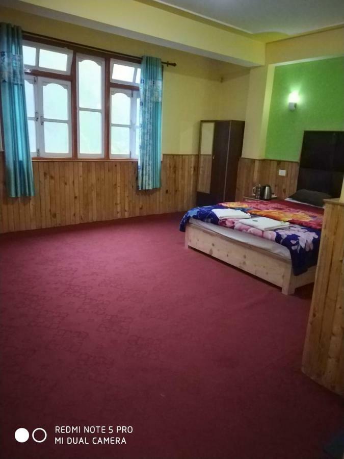 Delight Royal Lachen Buitenkant foto