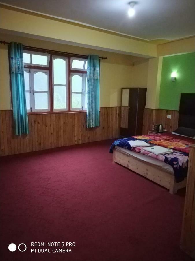Delight Royal Lachen Buitenkant foto